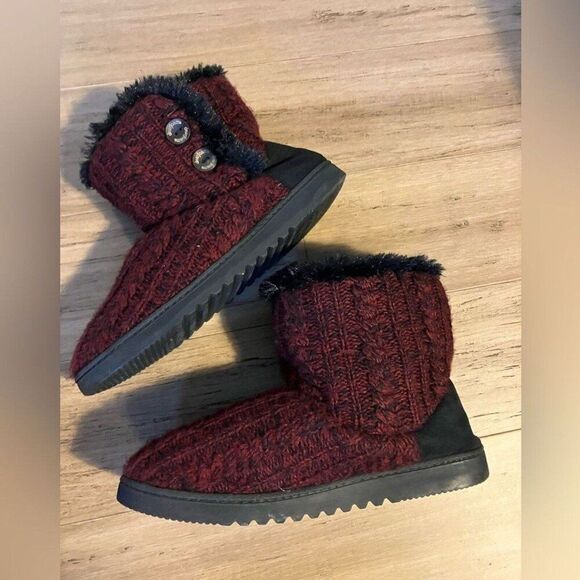 Dearfoams red knit with very softy faux fur lining women sock bootie size L 9/10 - Picture 4 of 8